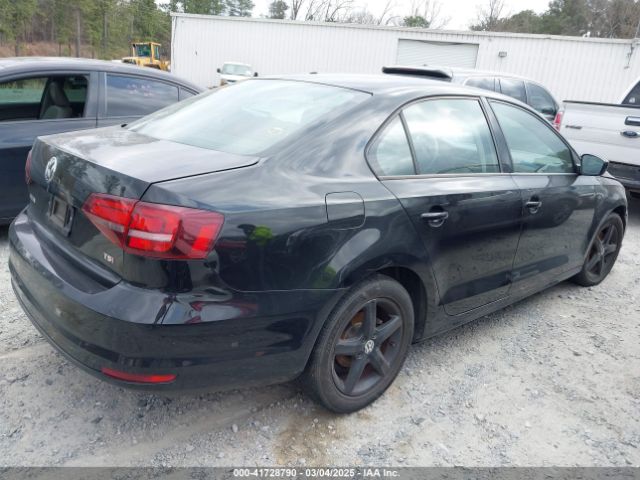 3VW267AJ4GM218082 Volkswagen Jetta 1.4t S