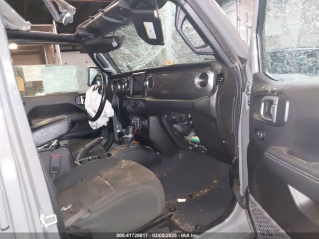 1C4HJXENXNW251089 Jeep Wrangler Unlimited Sahara 4x4