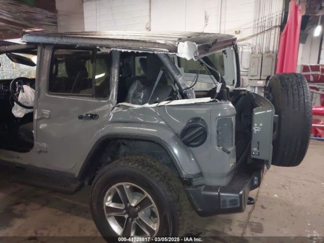 1C4HJXENXNW251089 Jeep Wrangler Unlimited Sahara 4x4
