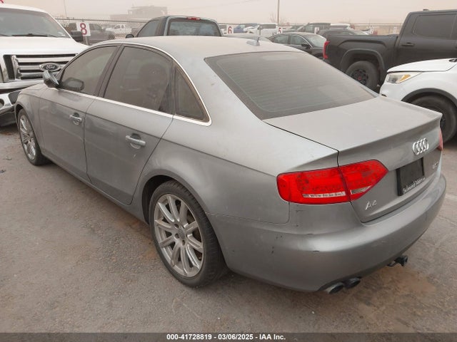 2011 AUDI A4 WAUEFAFL8BN035870 Photo 2