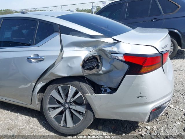 1N4BL4DV7NN301748 Nissan Altima Sv Fwd