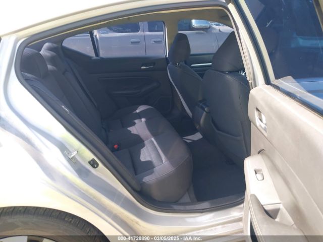 1N4BL4DV7NN301748 Nissan Altima Sv Fwd