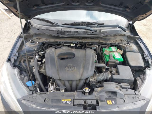 3MYDLBYV7JY300454 Toyota YARIS IA
