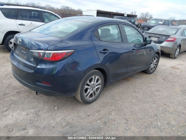 3MYDLBYV7JY300454 Toyota YARIS IA
