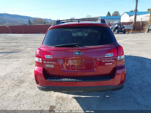 Subaru Outback 2.5i Premium 2014 4S4BRBCC0E3235936 Image 16