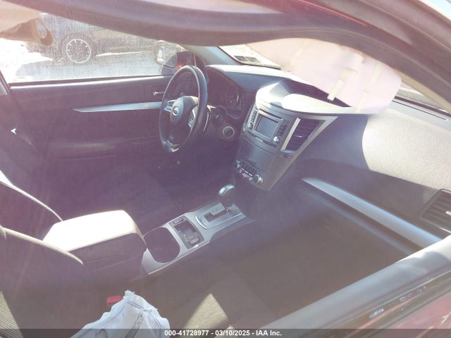 Subaru Outback 2.5i Premium 2014 4S4BRBCC0E3235936 Image 5