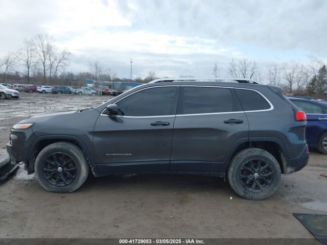 1C4PJMCB2FW709020 Jeep Cherokee Latitude