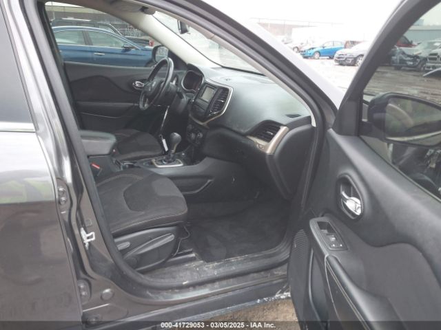 1C4PJMCB2FW709020 Jeep Cherokee Latitude