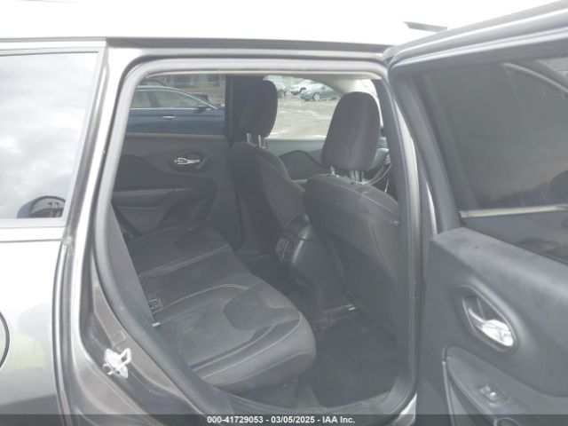 1C4PJMCB2FW709020 Jeep Cherokee Latitude