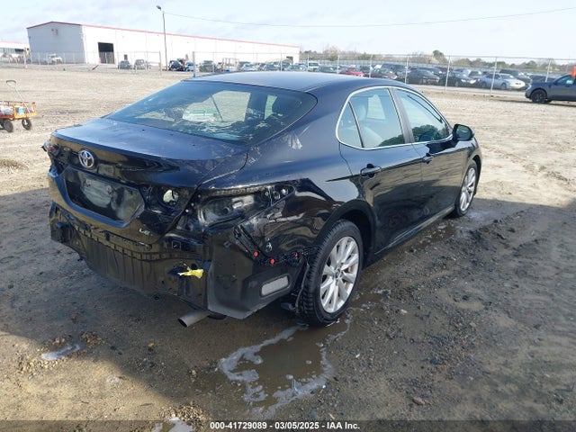 4T1B11HK1JU673256 Toyota CAMRY LE