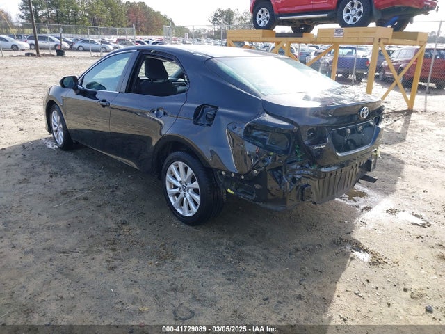 4T1B11HK1JU673256 Toyota CAMRY LE