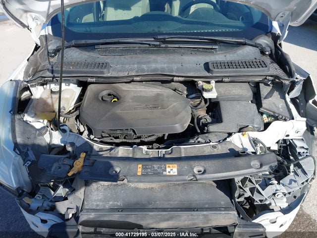 1FMCU9GX9EUE31926 Ford ESCAPE SE