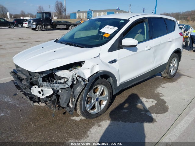 1FMCU9GX9EUE31926 Ford ESCAPE SE