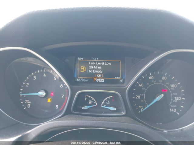 1FADP3FE7JL237818 Ford FOCUS SE