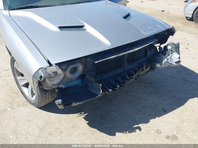2C3CDZAG5GH107573 Dodge Challenger Sxt