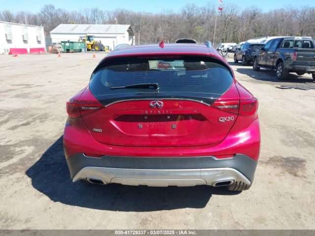 SJKCH5CR2HA021321 Infiniti Qx30 Luxury