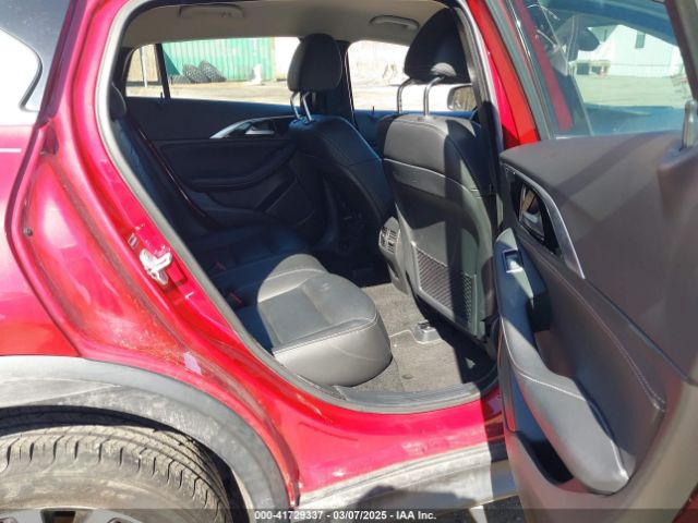 SJKCH5CR2HA021321 Infiniti Qx30 Luxury