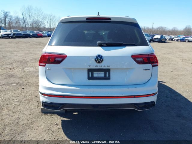 3VV8B7AX4NM027208 Volkswagen Tiguan 2.0t Se R-line Black