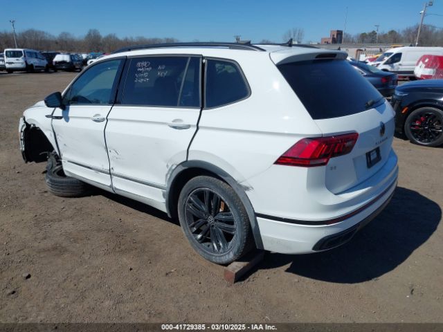 3VV8B7AX4NM027208 Volkswagen Tiguan 2.0t Se R-line Black