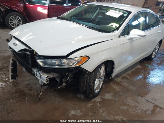 3FA6P0H70ER165549 Ford FUSION SE