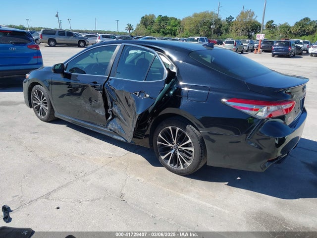 4T1B11HK1KU808348 Toyota CAMRY SE