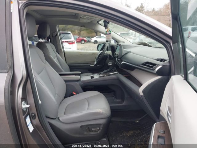 5TDJSKFC2NS066081 Toyota SIENNA XLE