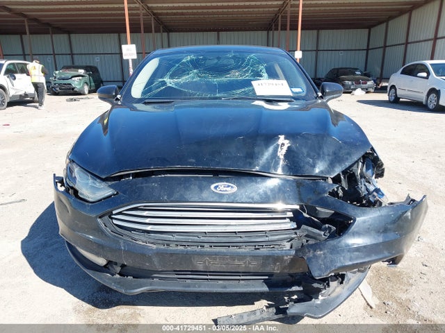3FA6P0H77JR180057 Ford FUSION SE