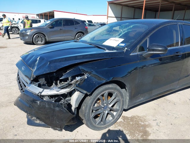 3FA6P0H77JR180057 Ford FUSION SE