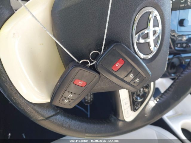 JTDKARFU9H3043444 Toyota Prius Four