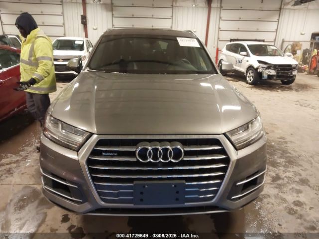 WA1LAAF71HD056659 Audi Q7 3.0t Premium