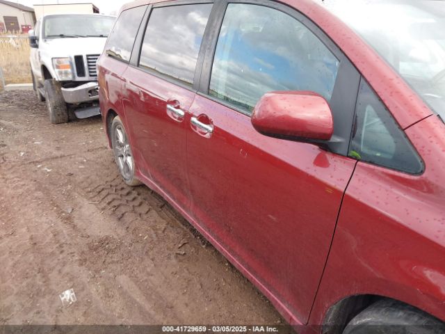 2018 TOYOTA SIENNA 5TDXZ3DC0JS952795 Photo 5