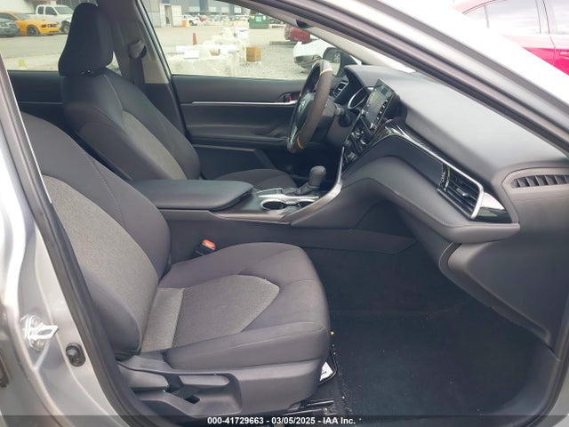4T1R11AK4RU909225 Toyota CAMRY LE