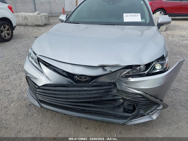 4T1R11AK4RU909225 Toyota CAMRY LE