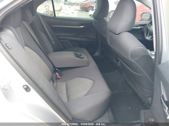 4T1R11AK4RU909225 Toyota CAMRY LE