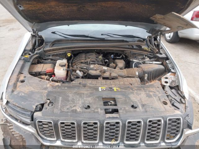 2024 JEEP GRAND CHEROKEE 1C4RJGAG5R8504857 Photo 9