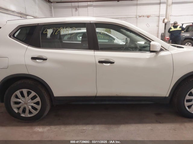 Nissan ROGUE S 2017 KNMAT2MV2HP563163 Image 13