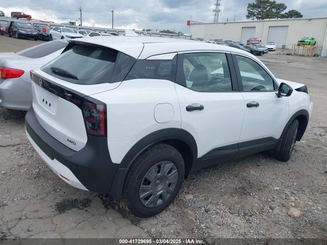 3N8AP6BBXSL349257 Nissan Kicks S Intelligent Awd