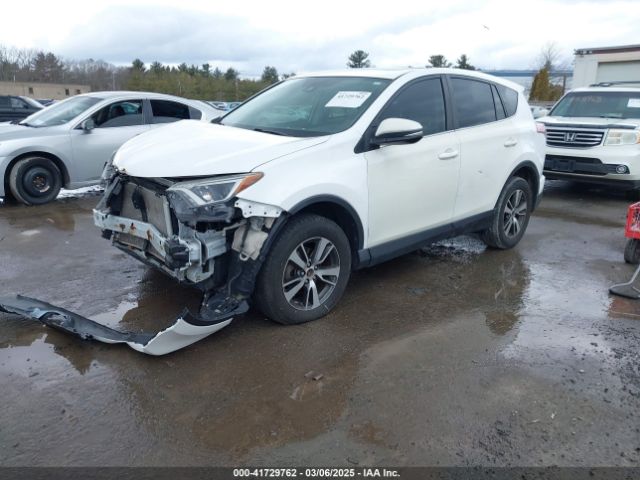 2T3RFREV5JW850685 Toyota Rav4 Adventure/xle
