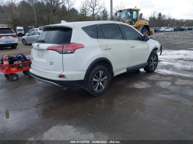 2T3RFREV5JW850685 Toyota Rav4 Adventure/xle