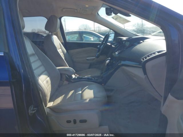 1FMCU0J92GUB71863 Ford Escape Titanium