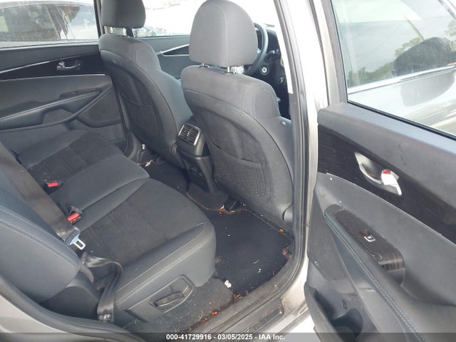 5XYPG4A31KG543915 KIA Sorento 2.4l Lx