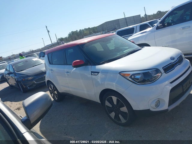KIA SOUL + 2019 KNDJP3A58K7644125 Image 13