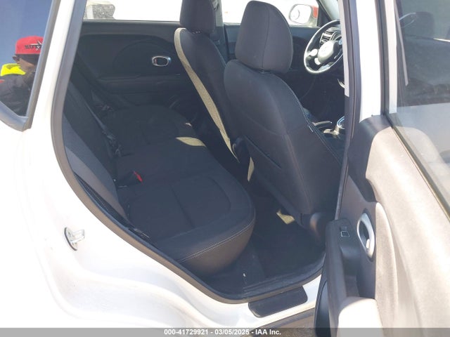 KIA SOUL + 2019 KNDJP3A58K7644125 Image 8