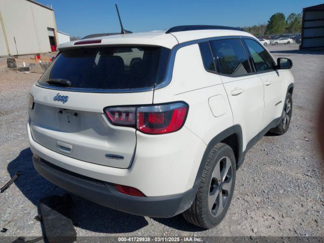 3C4NJCBB2JT182730 Jeep Compass Latitude Fwd