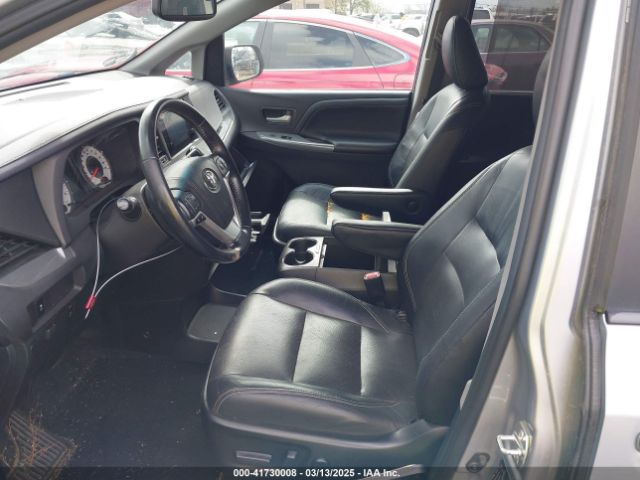 5TDXK3DC0FS624353 Toyota Sienna Se 8 Passenger