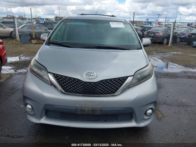 5TDXK3DC0FS624353 Toyota Sienna Se 8 Passenger