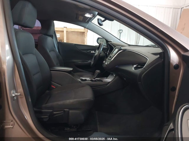 1G1ZD5ST2JF136377 Chevrolet MALIBU LT