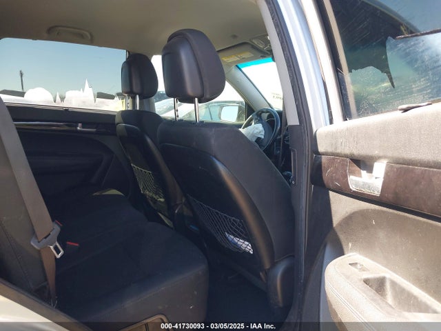 5XYKT4A66EG534731 KIA SORENTO LX