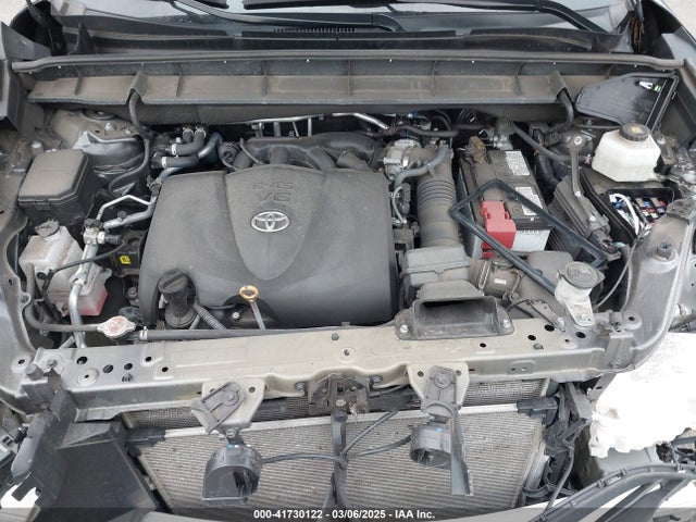 5TDHZRBH8NS594485 Toyota Highlander Xle
