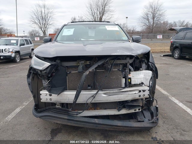 5TDHZRBH8NS594485 Toyota Highlander Xle